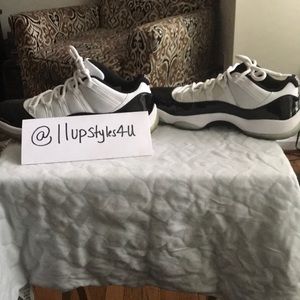Jordan 11 retro low black/white